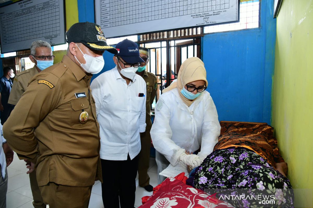 Memadukan kampung KB dan kampung nelayan di tepi Selat Malaka