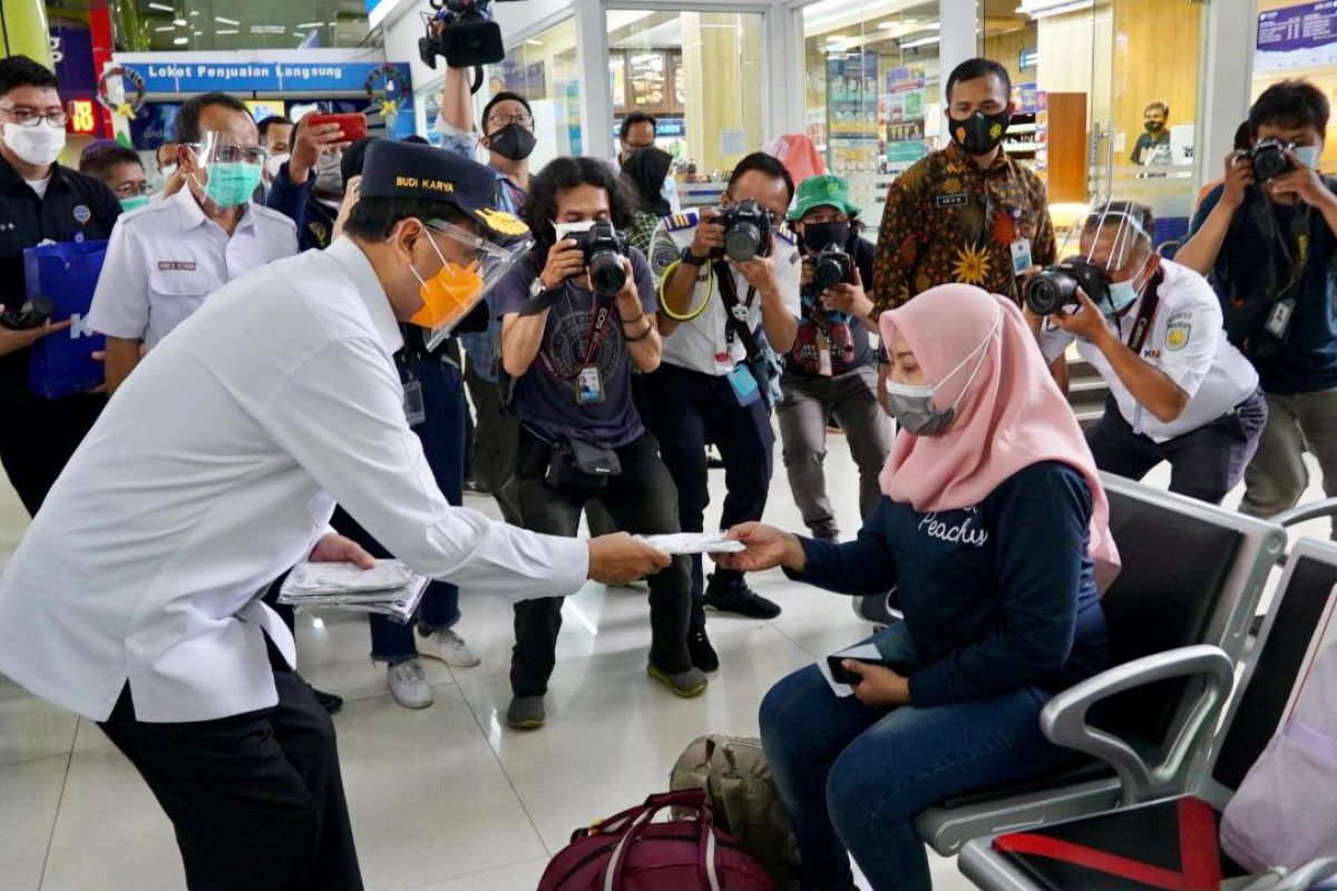 Menhub: Protokol kesehatan sudah baik di Stasiun Gambir Jakarta