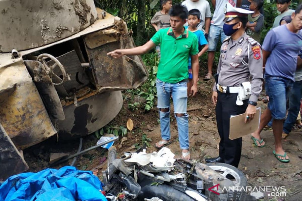 67 orang meninggal akibat kecelakaan lalu lintas di Padang Pariaman