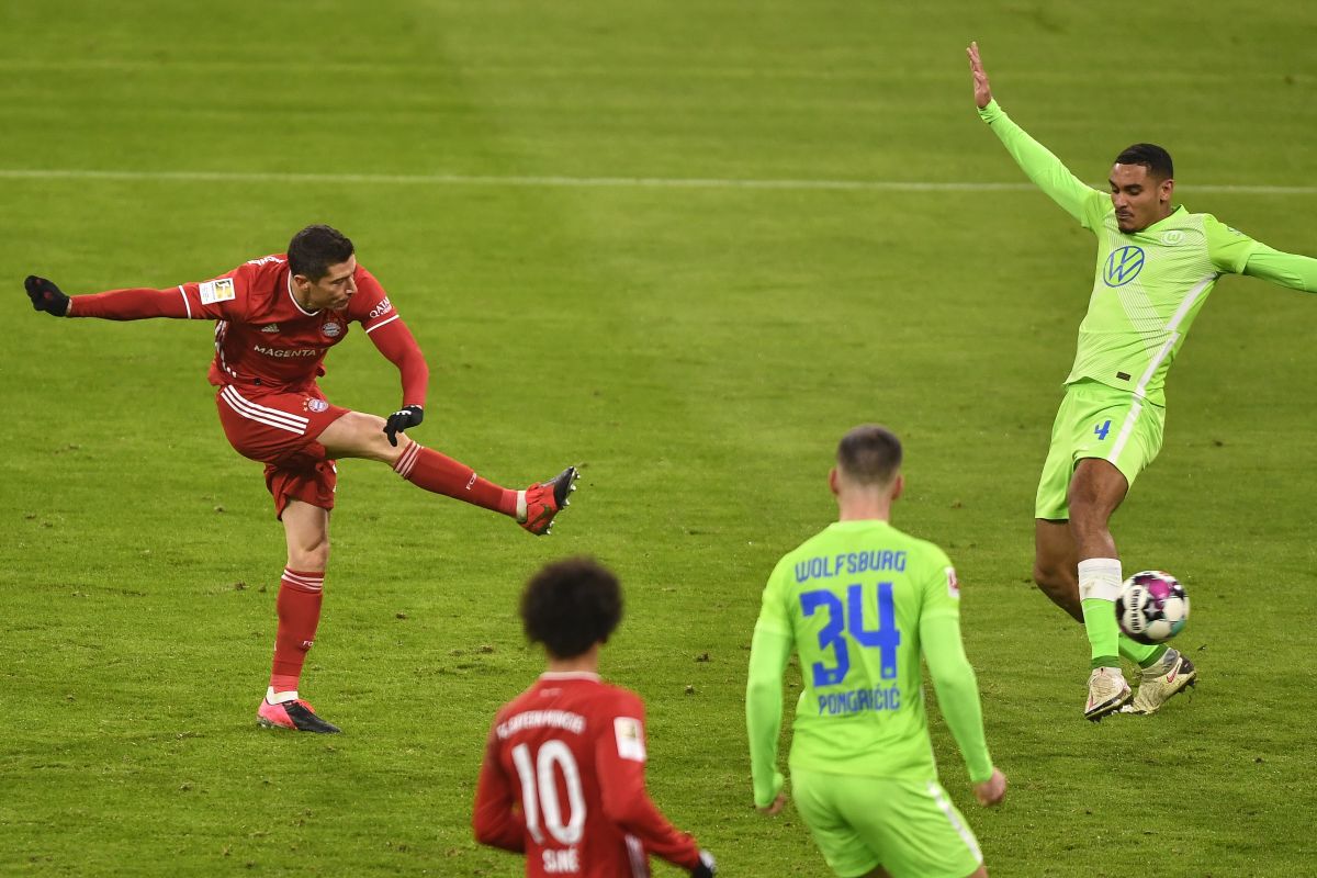 Dua gol Lewandowski antar Muenchen kalahkan Wolfsburg 2-1