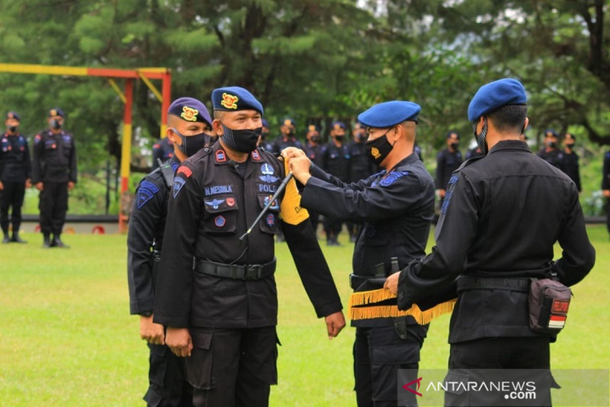 Brimob Maluku berangkatkan satu SSK ke Jakarta amankan unjuk rasa