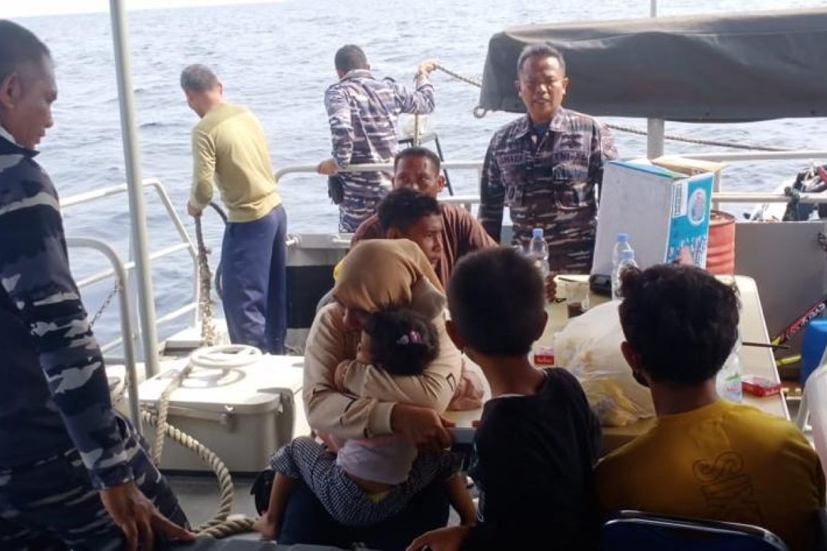 Penumpang speedboat hilang kontak di perairan Halmahera ditemukan selamat