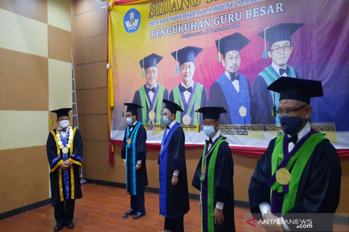 Universitas Lambung Mangkurat tambah empat guru besar