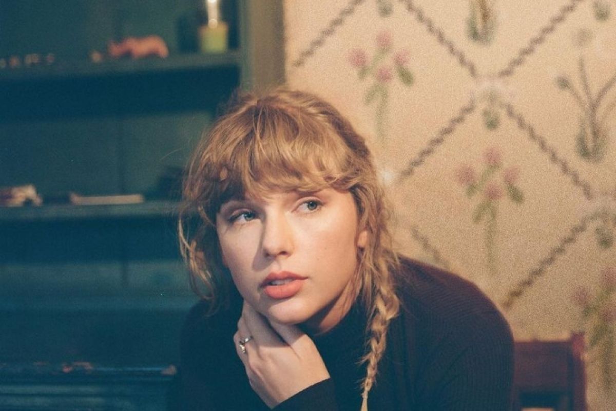 Taylor Swift bicara tentang proses album "Folklore" dan "Evermore"