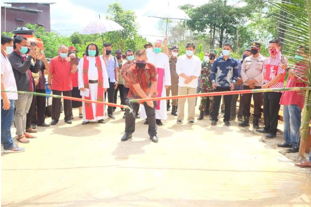 Aloysius resmikan Gereja Katolik Santo Andreas Kim Tae Gon Belitang