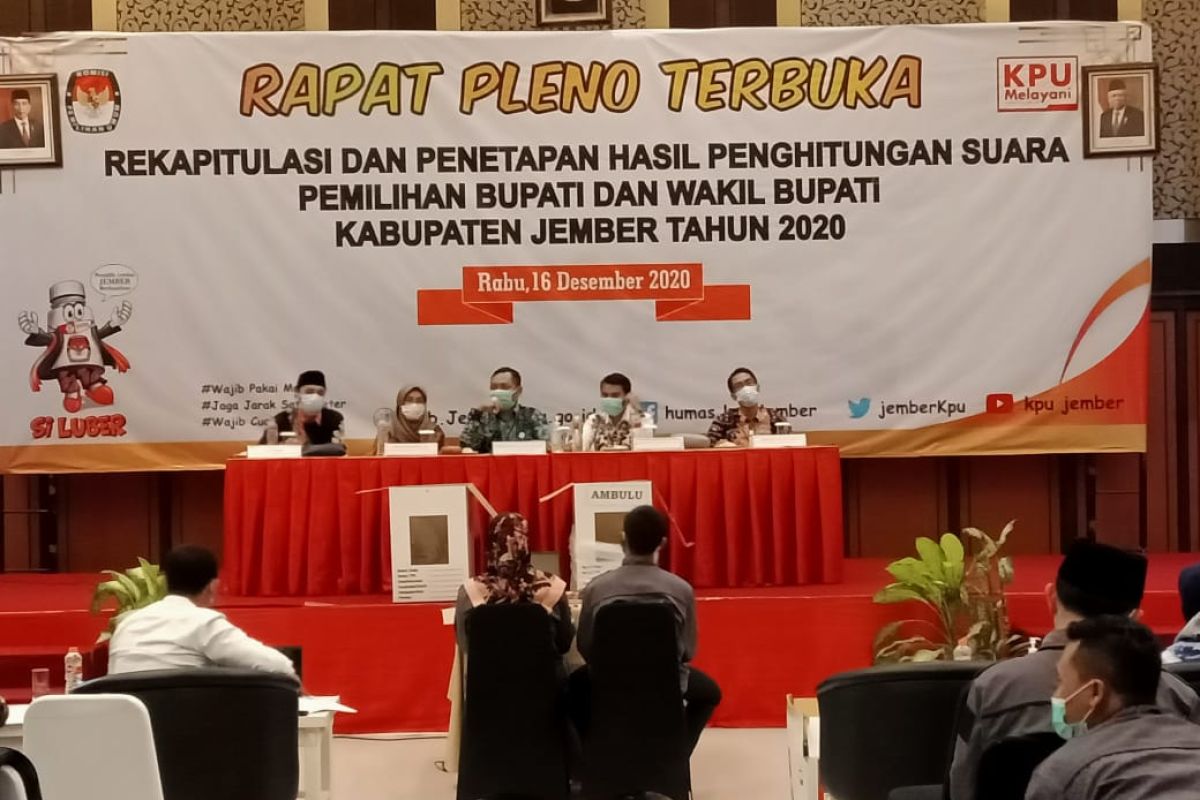 Pilkada Jember: Rekapitulasi suara baru selesaikan 12 kecamatan