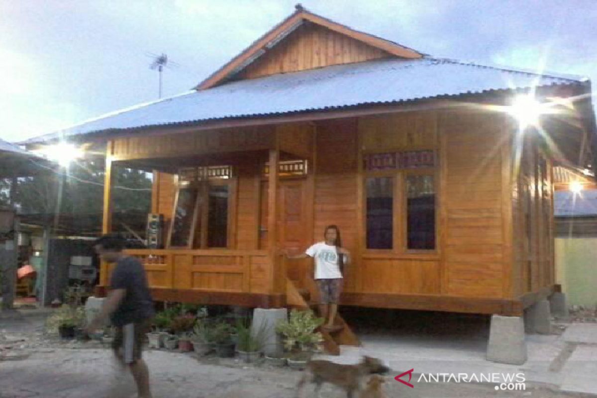 Korban gempa bumi di Palu keluhkan soal penyaluran dana stimulan