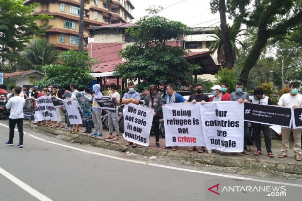 Imigran di Medan demo UNHCR desak  dikirim ke negara tujuan