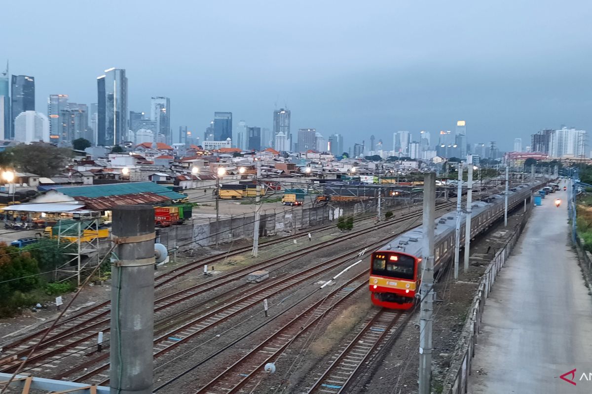 Malam Tahun Baru, KRL tetap beroperasi hingga pukul 22.00