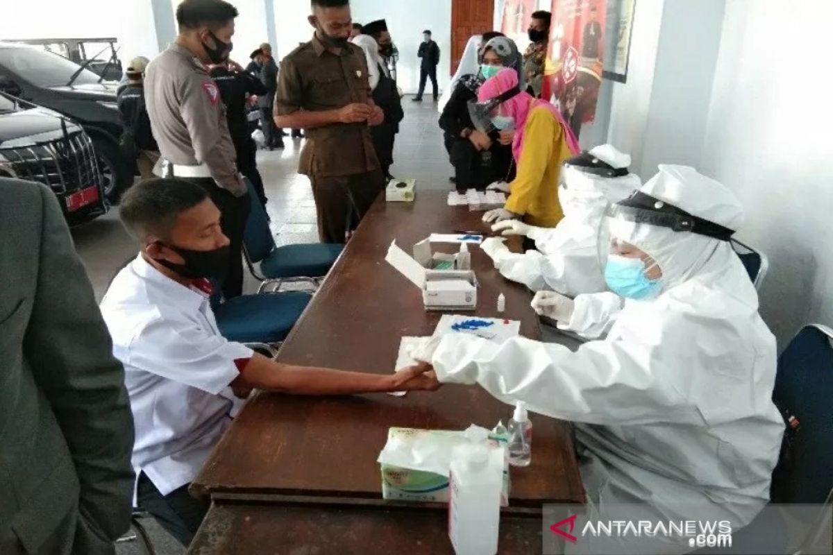 Tiga calo rapid test di Stasiun Senin ditangkap polisi