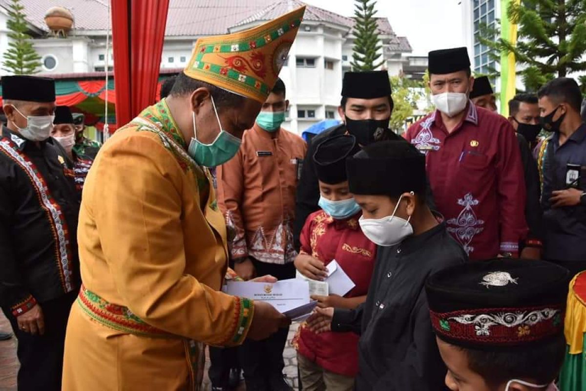 HUT ke-16 Kabupaten Bener Meriah, Pemkab santuni anak yatim