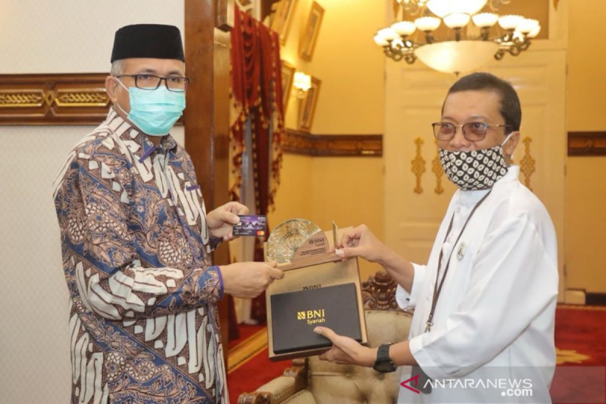 BNI Syariah luncurkan Hasanah Card berlambang Masjid Baiturrahman Aceh