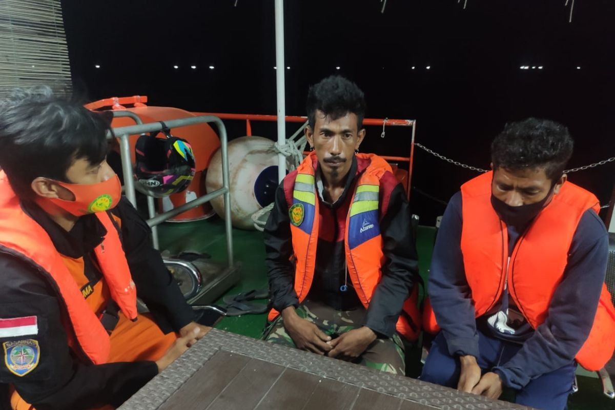 Tim SAR Kupang selamatkan dua nelayan di Perairan Timor