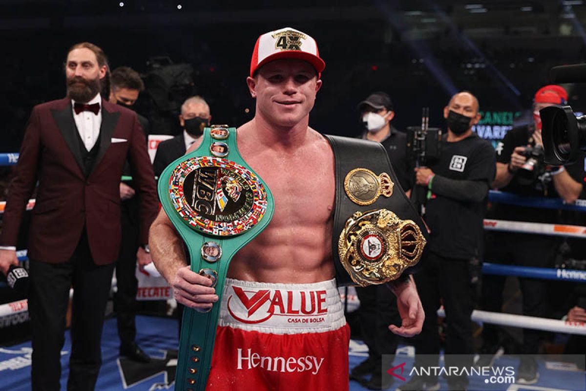 Canelo Alvarez atasi Callum Smith untuk satukan gelar menengah super -  ANTARA News