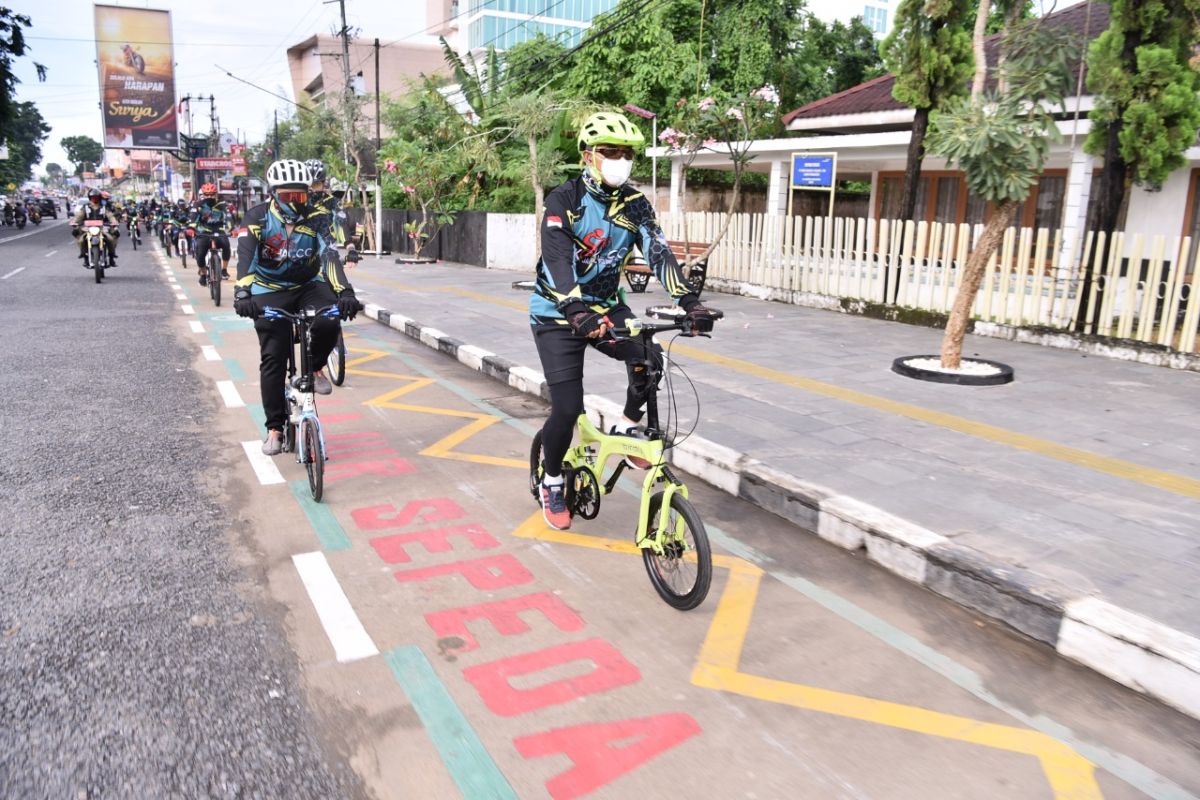 Pesepeda di Kota Jambi sudah dapat memanfaatkan jalur khusus