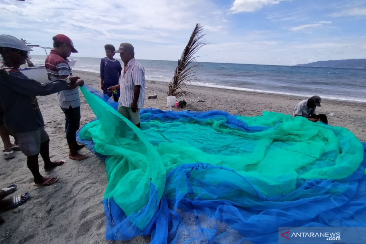 Nelayan korban tsunami Tompe Donggala mulai bangkit