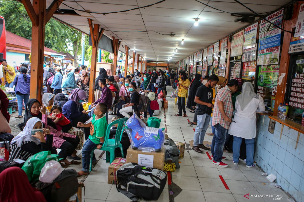 Waspadai mobilitas saat libur panjang meski PPKM diterapkan tak merata