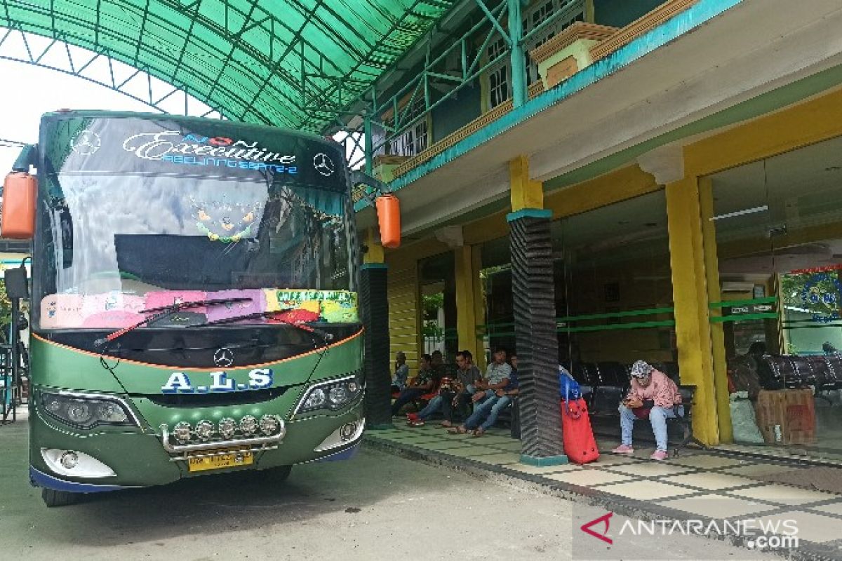 Bus AKAP di Medan sepi  penumpang jelang libur Natal dan Tahun Baru