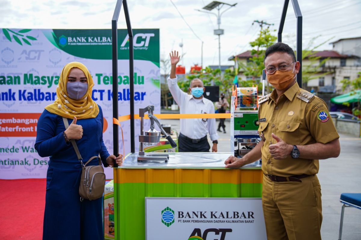 Pontianak berikan bantuan penunjang usaha pelaku UMKM di kawasan Waterfront