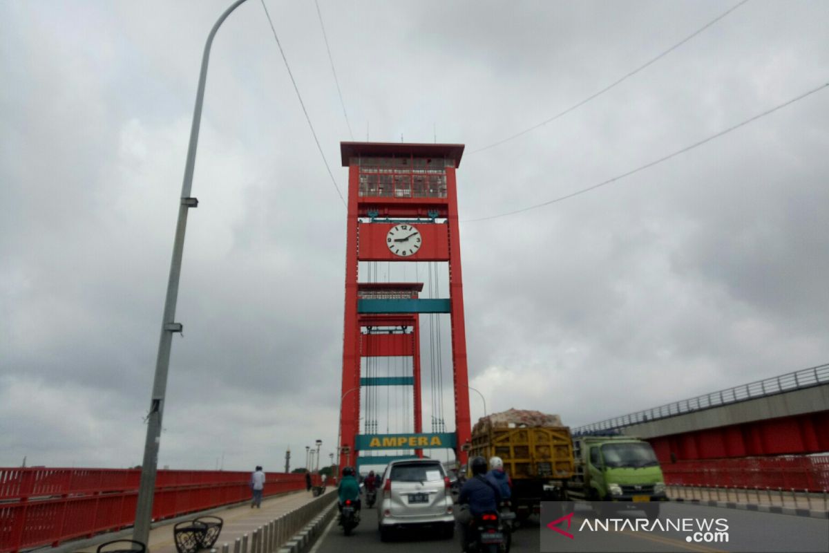 Malam tahun baru, polisi siap bubarkan kerumunan di Jembatan Ampera