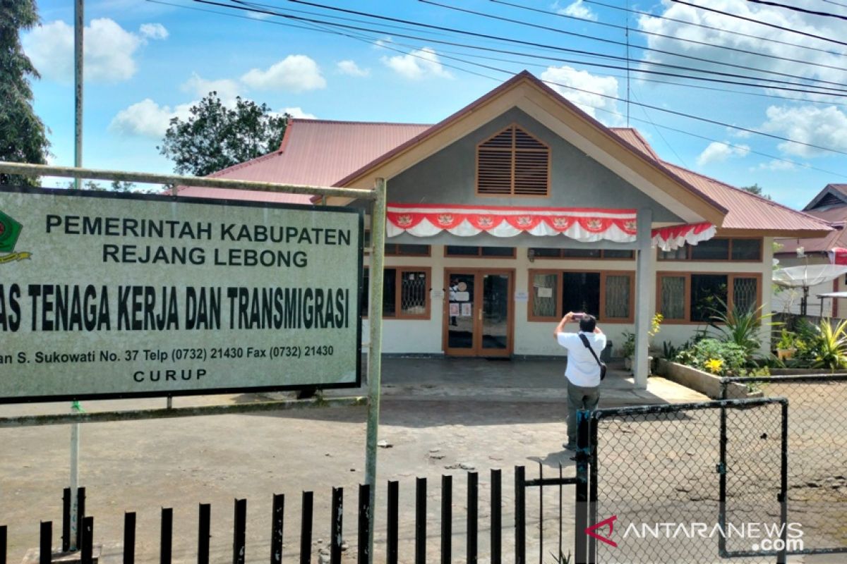 Pelayanan Disnakertrans Rejang Lebong ditutup sementara