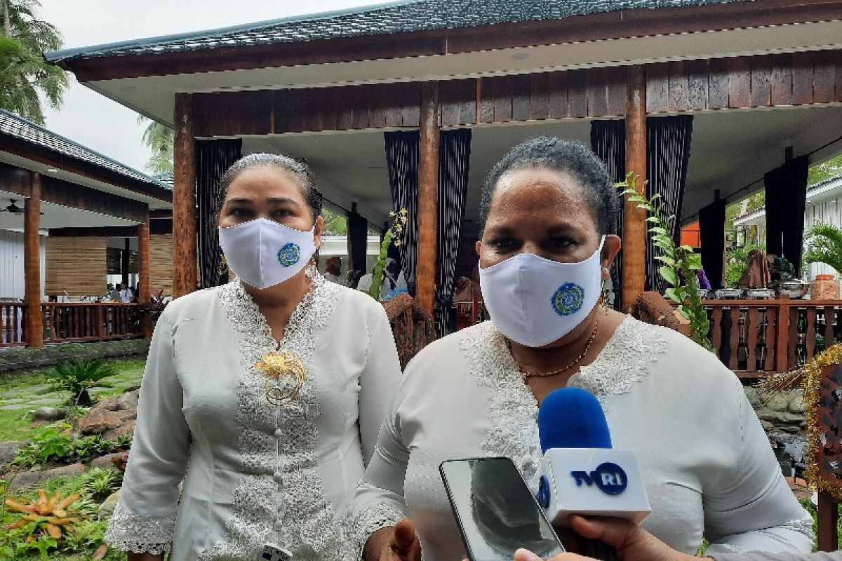 Istri dan anak Lukas Enembe tidak hadiri panggilan KPK tanpa konfirmasi