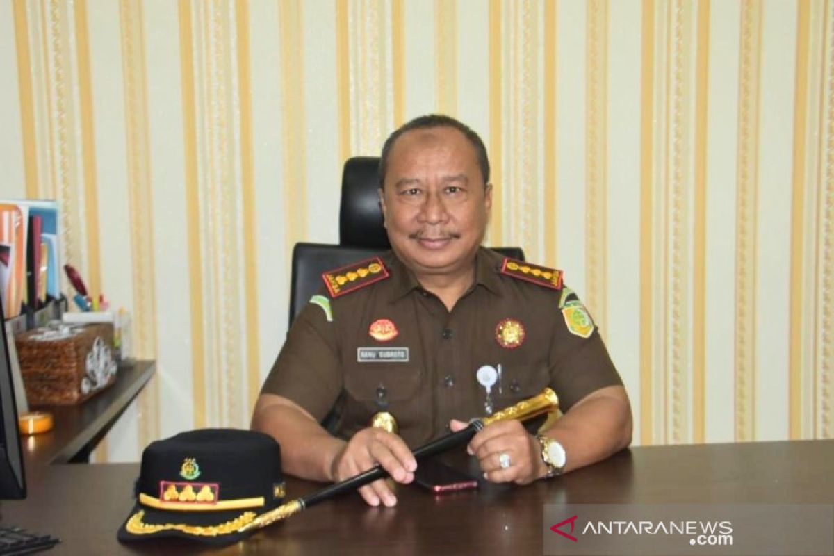 Kejari hentikan penyidikan kasus perjalanan dinas anggota DPRD Padang