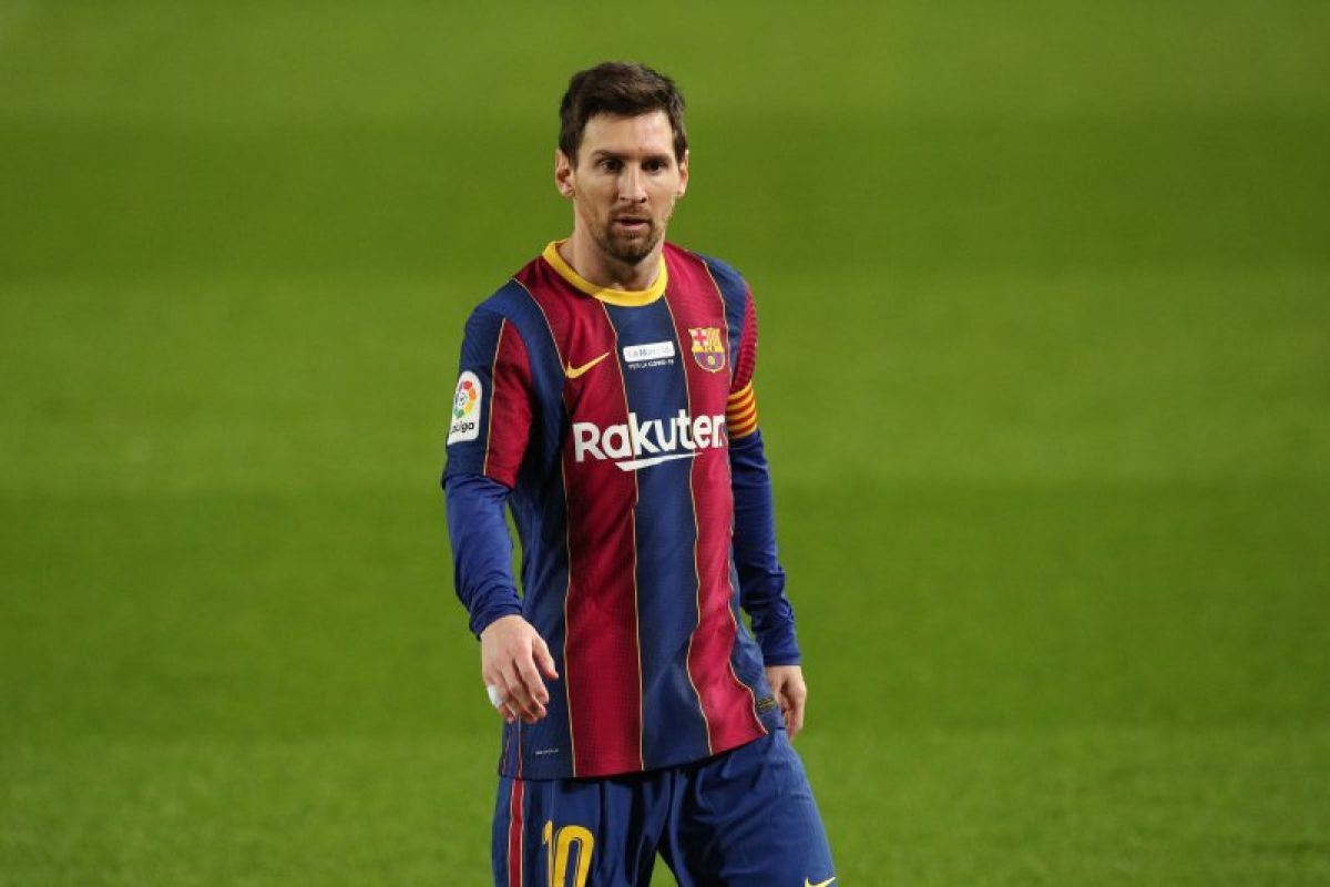 Megabintang Lionel Messi buka suara tentang situasinya di Barcelona