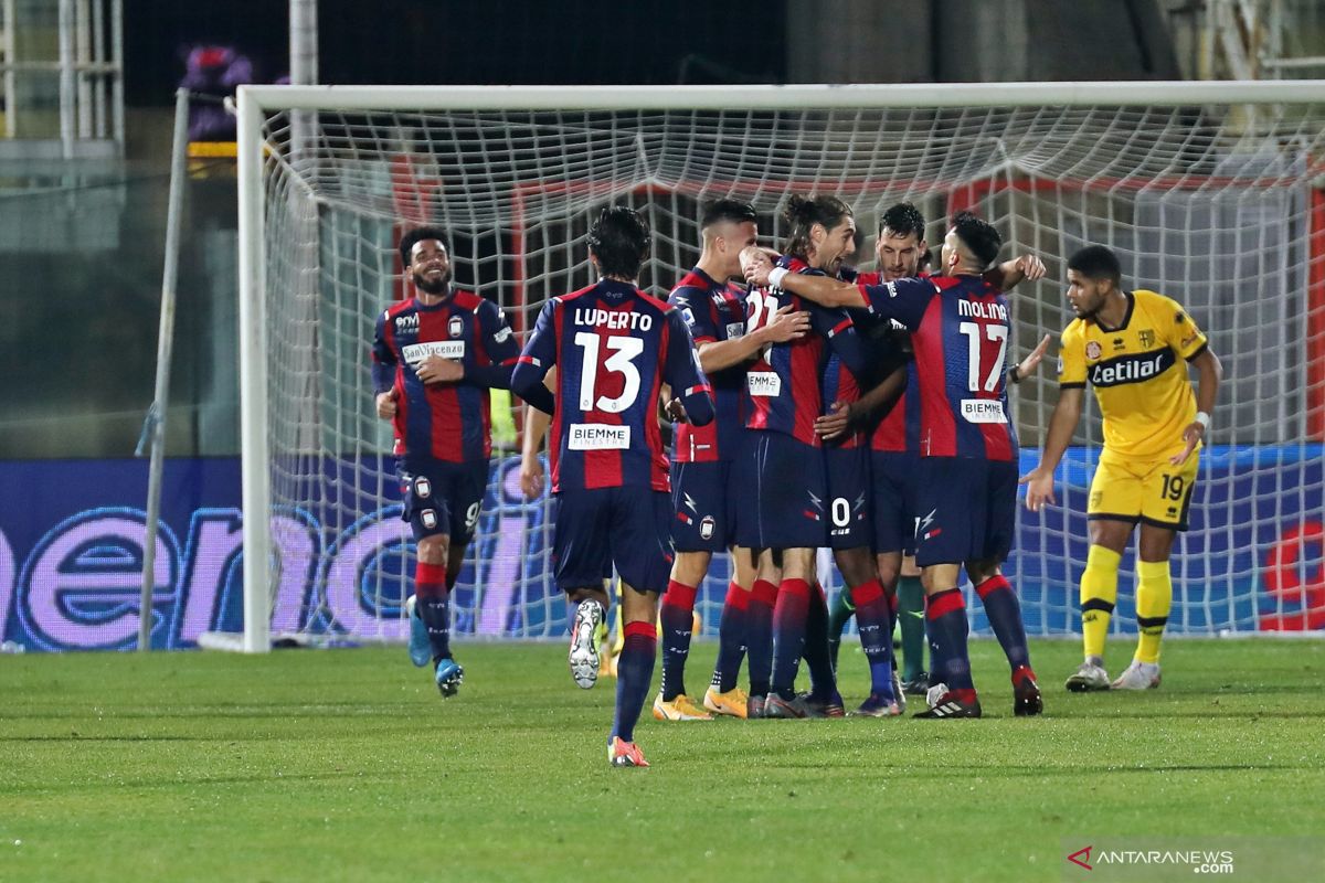 Crotone bangkit tinggalkan dasar klasemen setelah taklukkan Parma 2-1