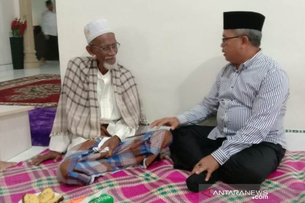 Abu Tu Min Meninggal Dunia Aceh Kehilangan Ulama Besar Antara News Aceh