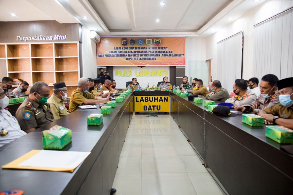 Forkopimda Labuhanbatu Raya rapat koordinasi kesiapan antisipasi bencana alam saat Pilkada Serentak