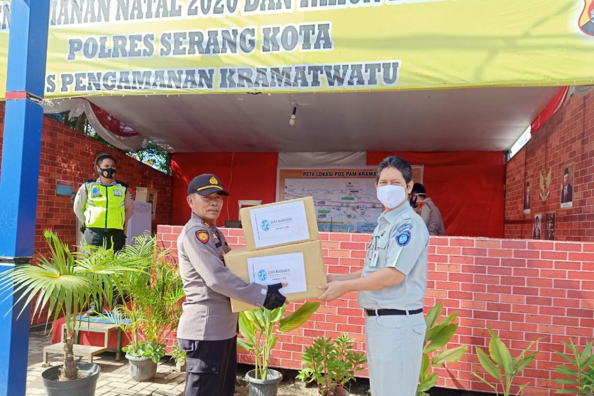 Jasa Raharja Banten Beri Bingkisan Petugas Pos PAM Natal dan Tahun Baru