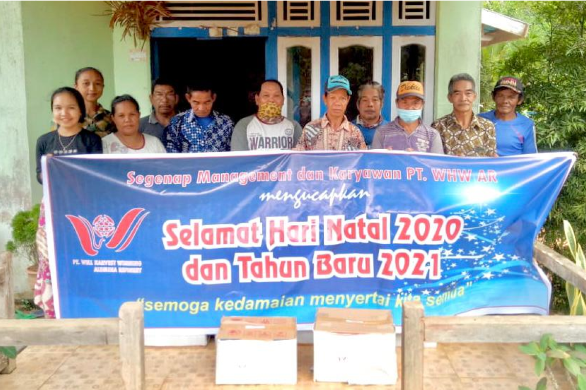 PT WHW salurkan bantuan bingkisan Natal warga empat dusun di Kendawangan