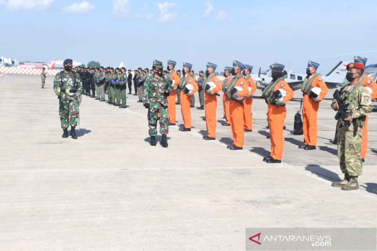 Komandan Kodiklatal tutup Pendidikan Penerbang TNI AL Angkatan ke-24
