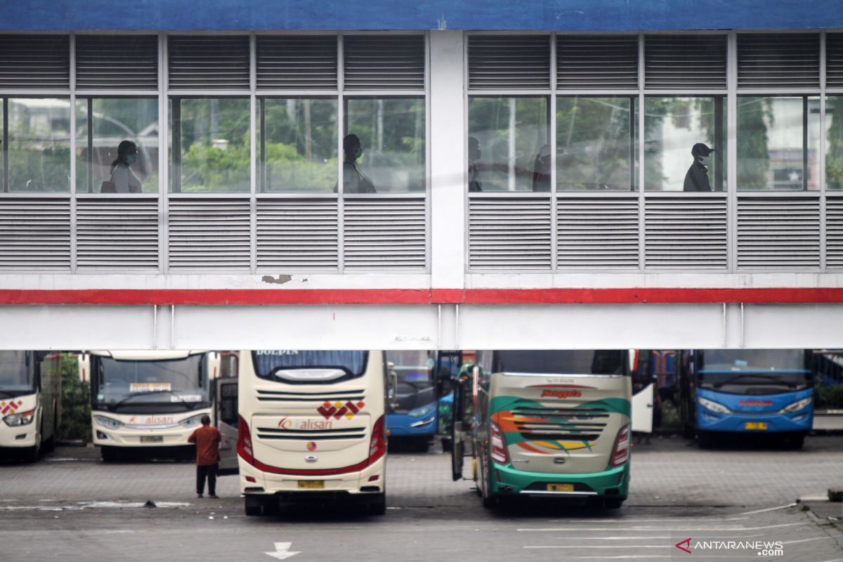 Terminal Purabaya alami lonjakan penumpang saat libur Paskah