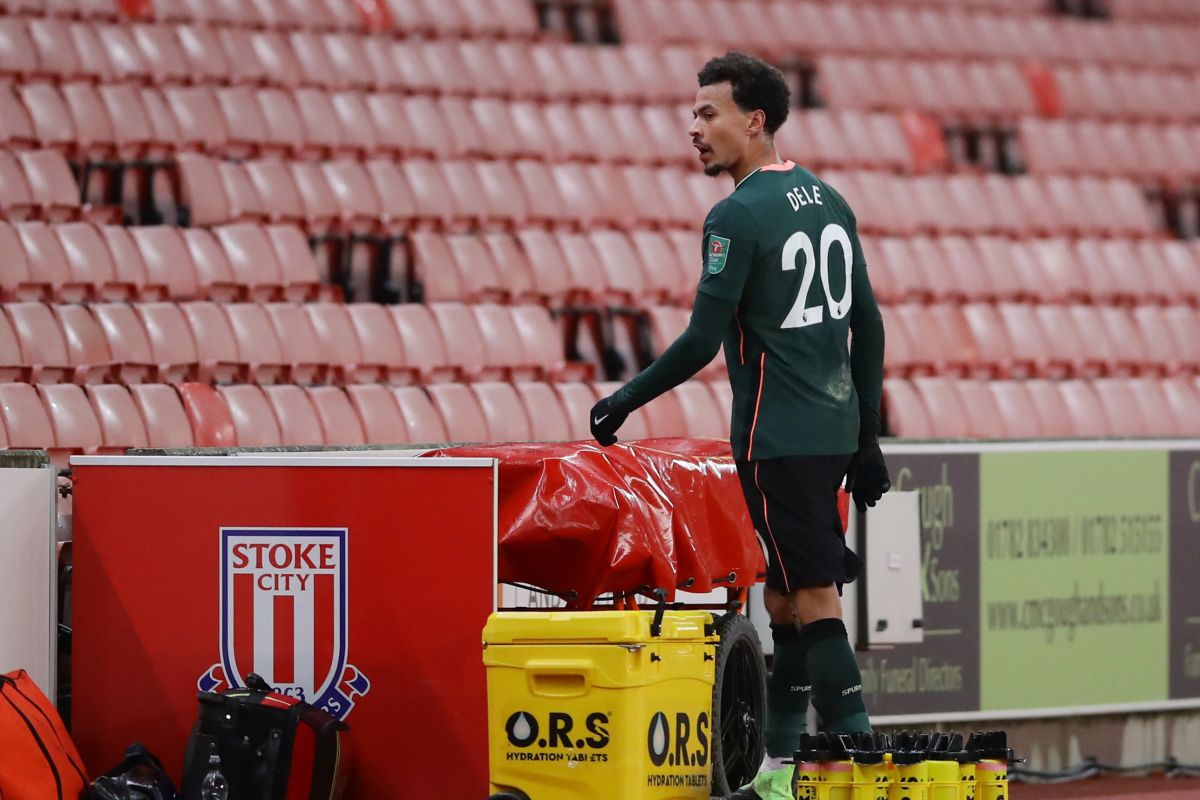 Mourinho kesal pada Dele Alli usai melakukan blunder lawan Stoke