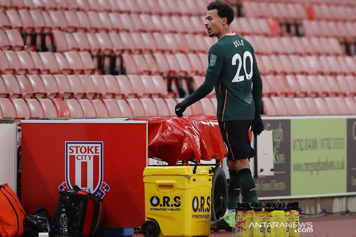 Mourinho kesal pada Dele Alli usai lakukan blunder lawan Stoke