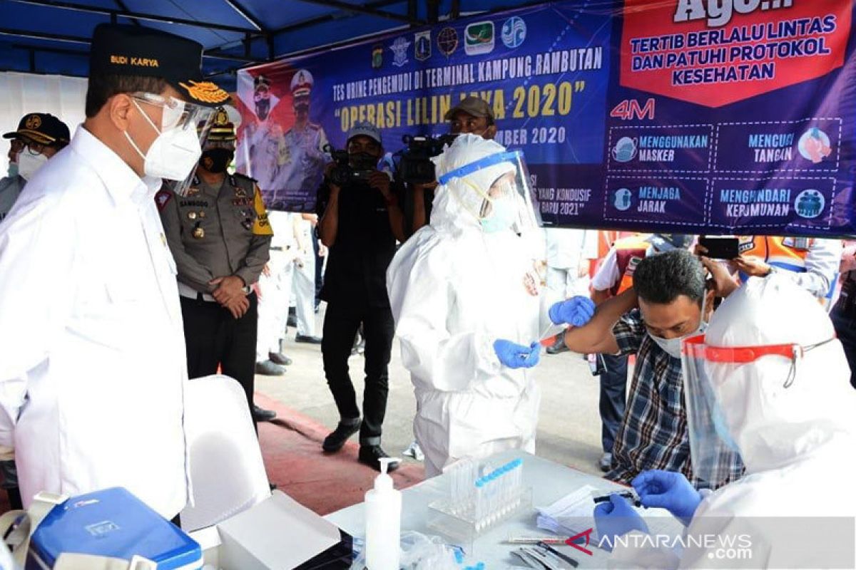 Menhub tinjau penerapan rapid antigen di Terminal Kampung Rambutan