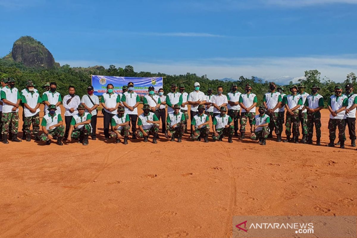 Hari menanam pohon, BPDASHL Ketahun Bengkulu hijaukan Bukit Kandis