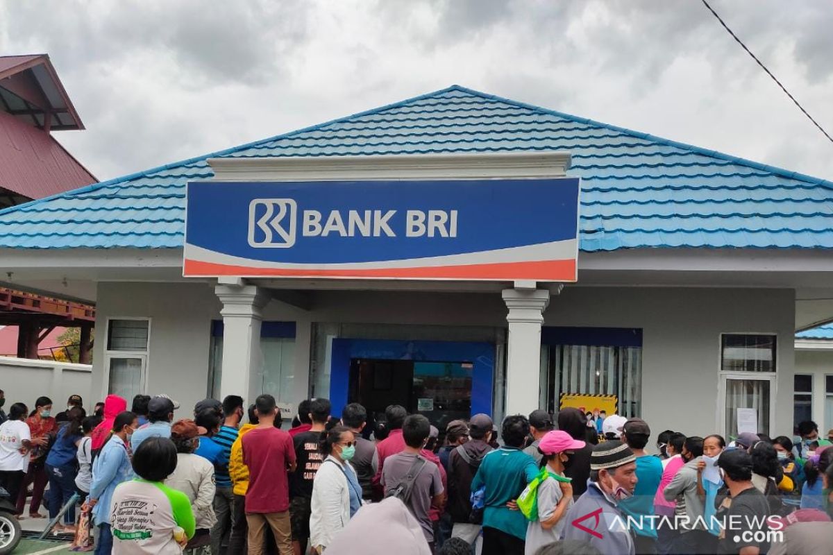 BRI Poso mulai salurkan bantuan produktif  kepada 1.873 usaha mikro