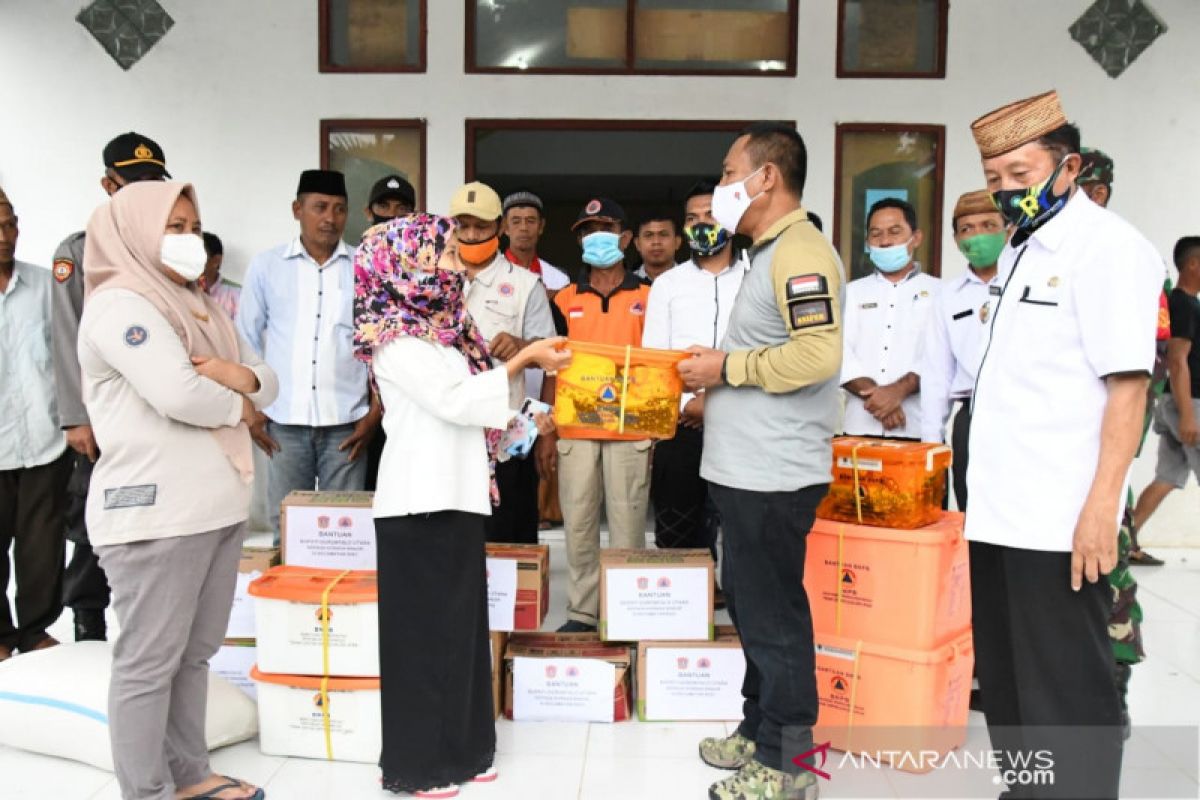 Pemkab Gorontalo Utara salurkan bantuan bagi korban banjir Biau