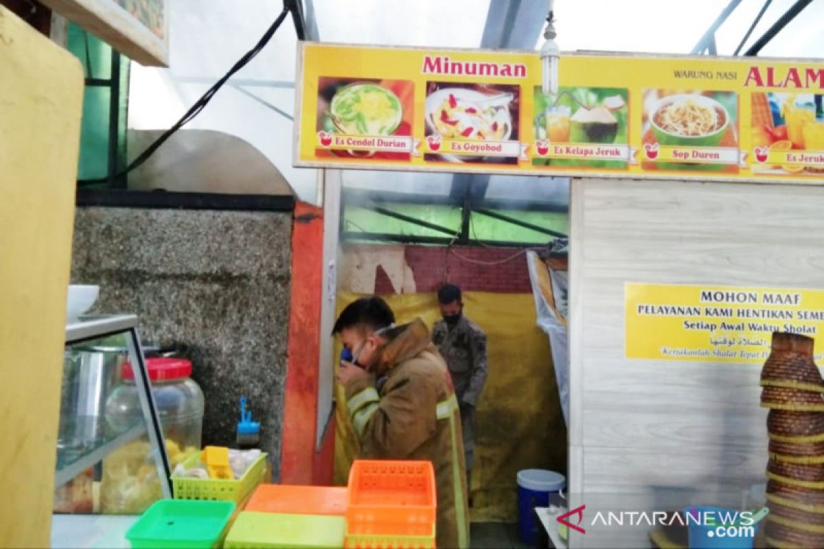 Kebakaran rumah makan di Puncak Bogor akibatkan empat pegawai luka bakar