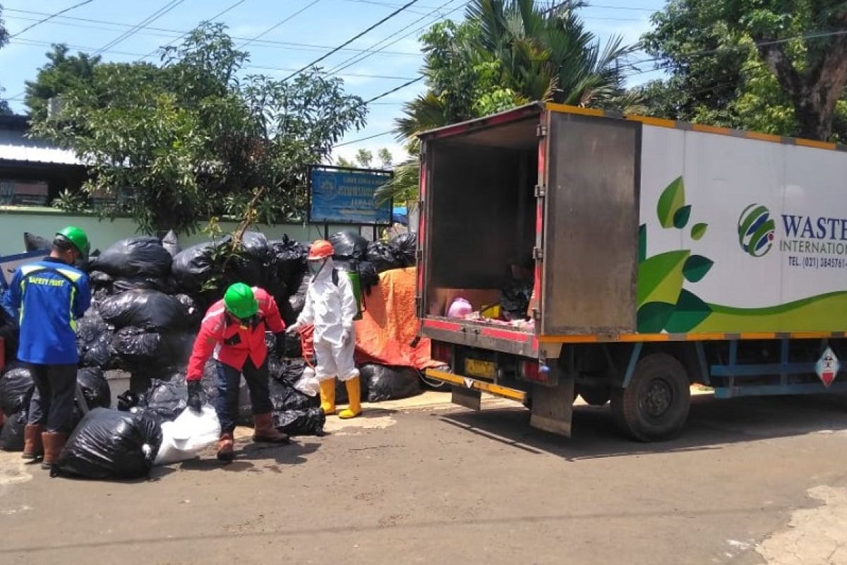 BPBD Jepara gandeng  PT Wastec International kelola sampah APD COVID-19