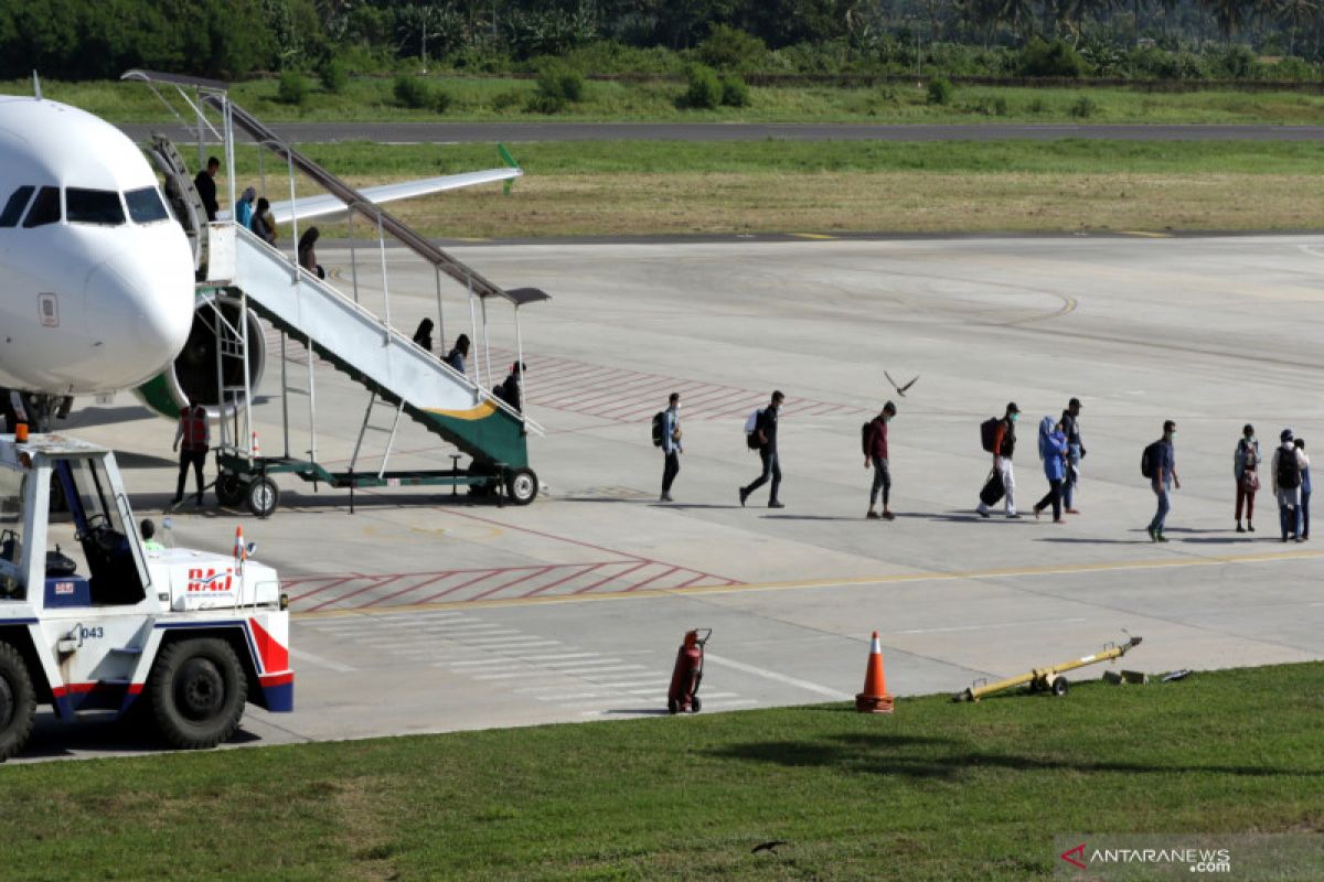 Bandara Banyuwangi kembali dibuka