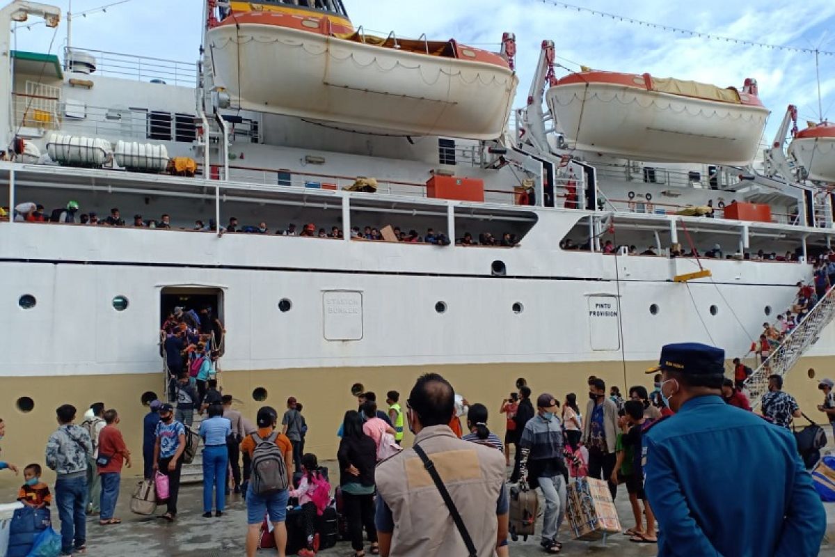 KSOP Gunungsitoli operasikan tujuh  kapal atasi lonjakan penumpang