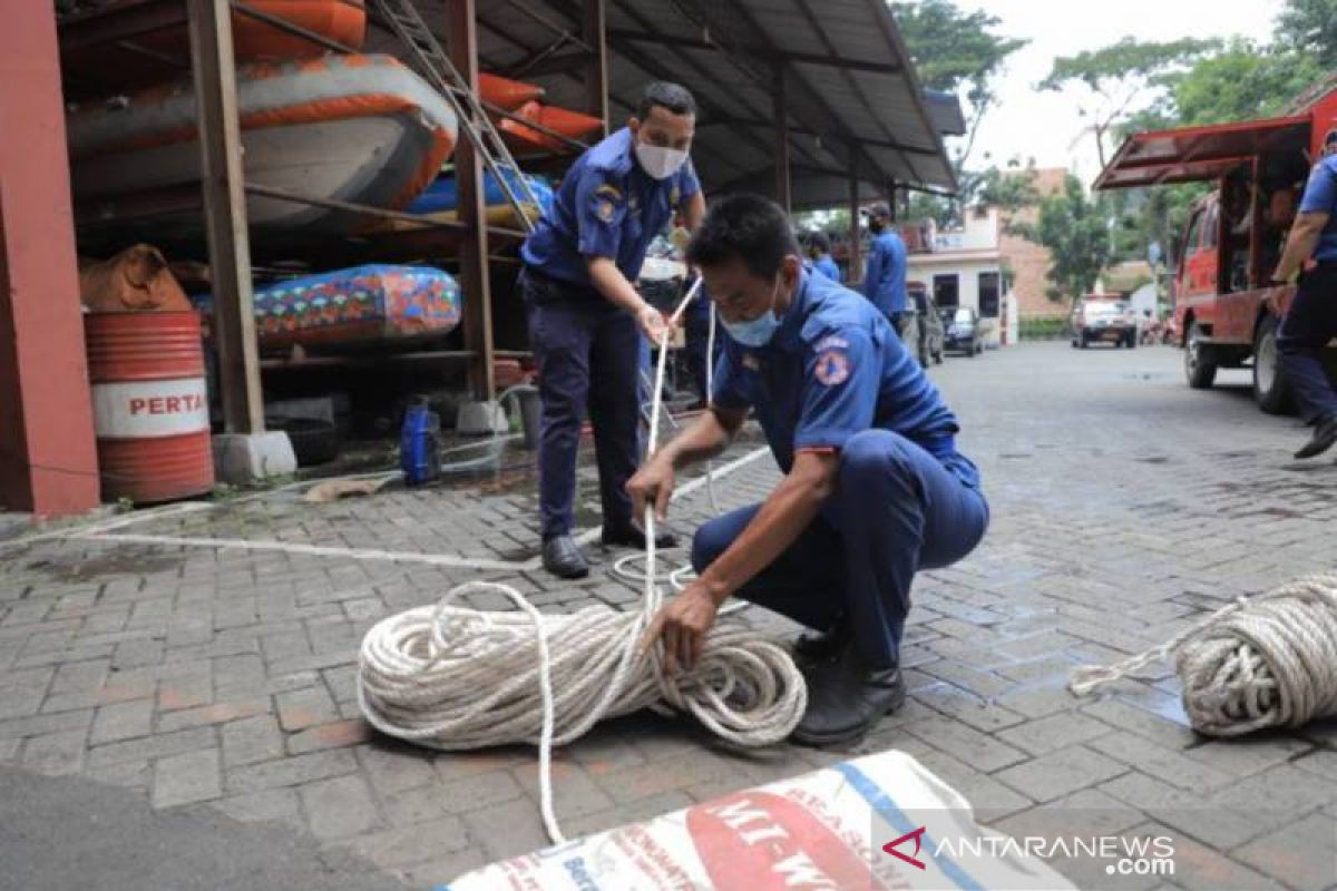 Antisipasi banjir, PUPR Kota Tangerang perpanjang 20 titik turap