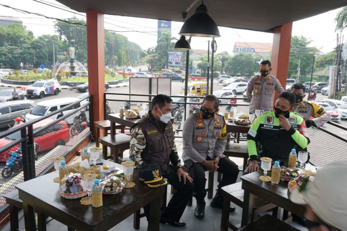 Sidoarjo berlakukan pembatasan jam malam saat pergantian tahun
