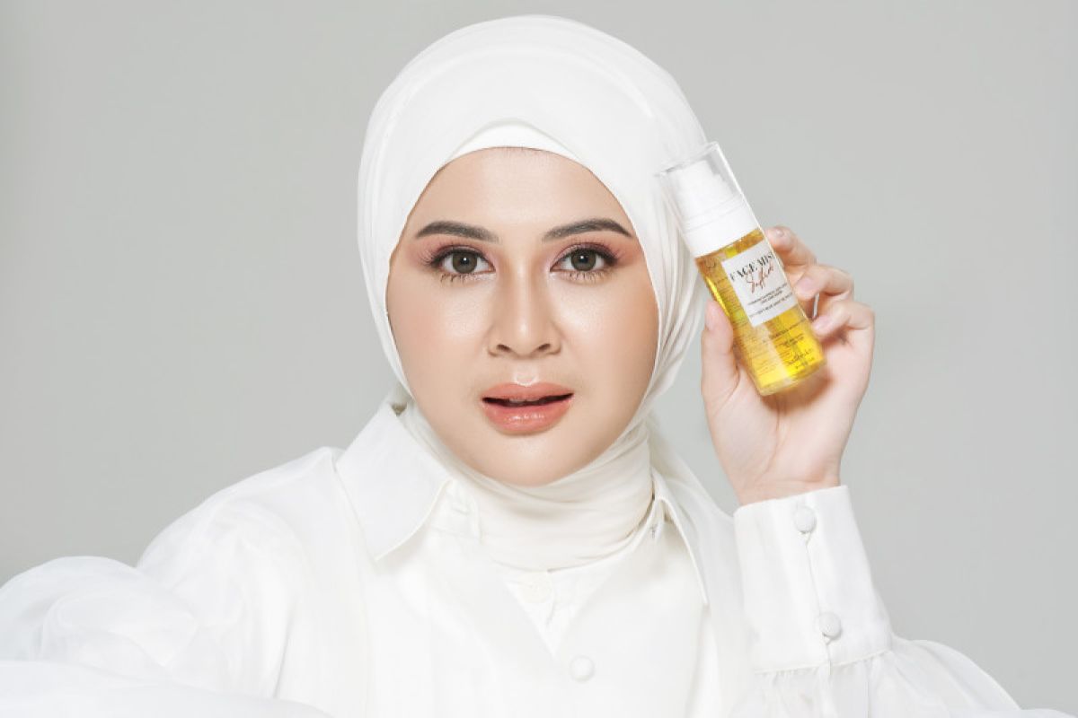 Kesha Ratuliu menghadirkan produk "skincare" untuk cegah efek buruk gawai