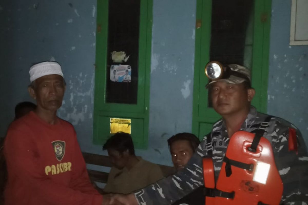 Usai ditabrak kapal barang, nahkoda kapal nelayan hilang di Perairan Serang