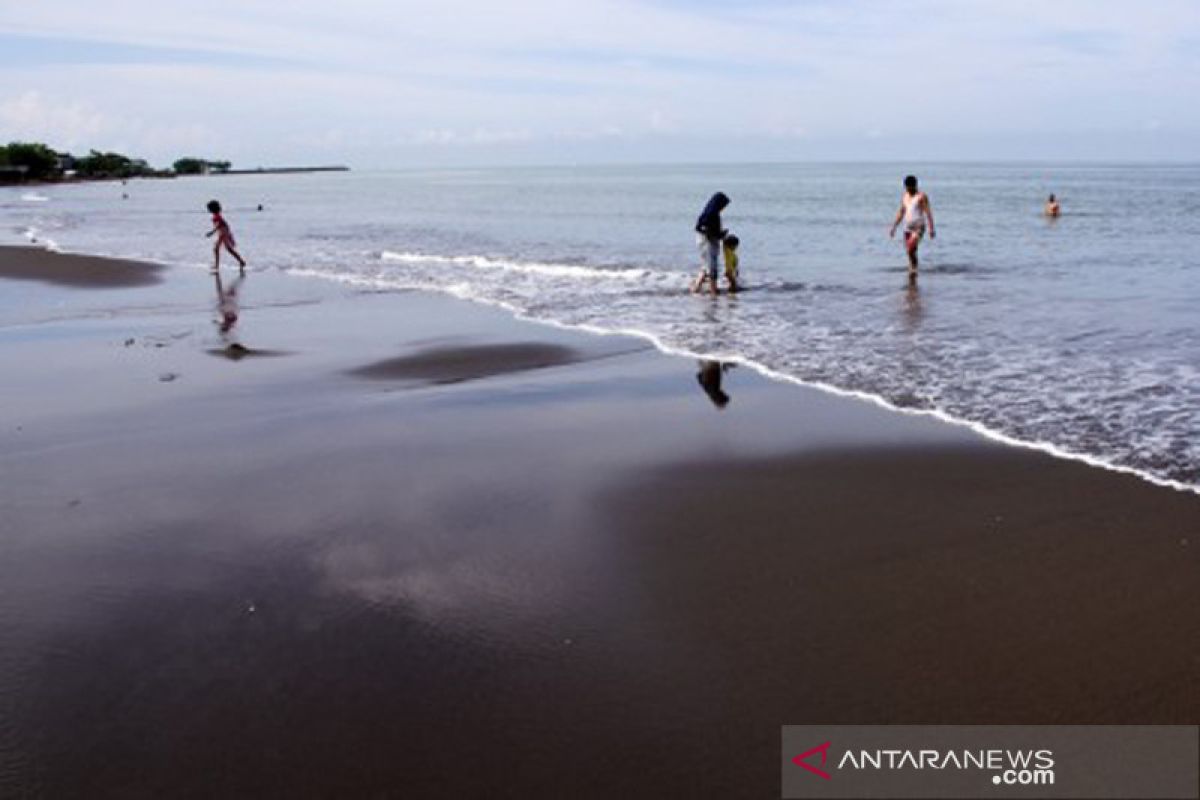 Wisata Pantai Tanjung Bayang Makassar tutup
